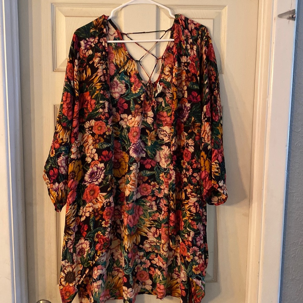 The Buckle bought Billabong floral kimono.